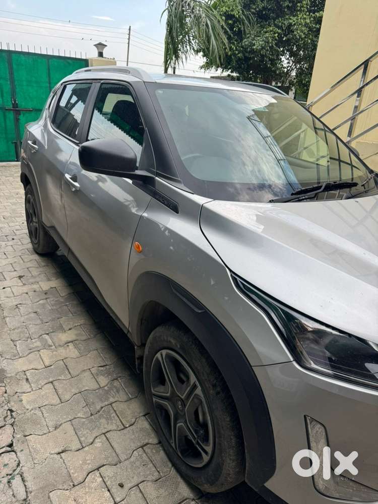 2023 Nissan Magnite Petrol Manual