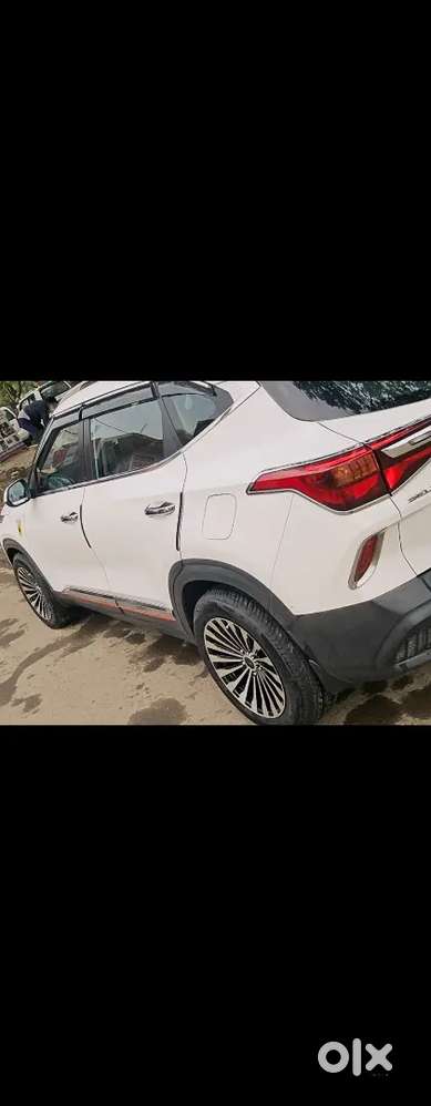 Kia Seltos Petrol 2020 Variant Converted To Top