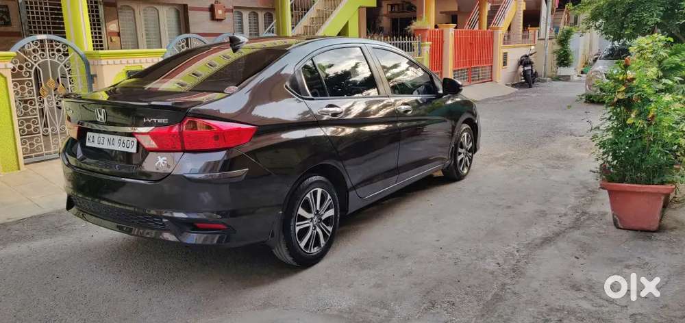 Cleanest & Well Maintained Honda City Ivtec Cvt, 2017 Single Owner.
