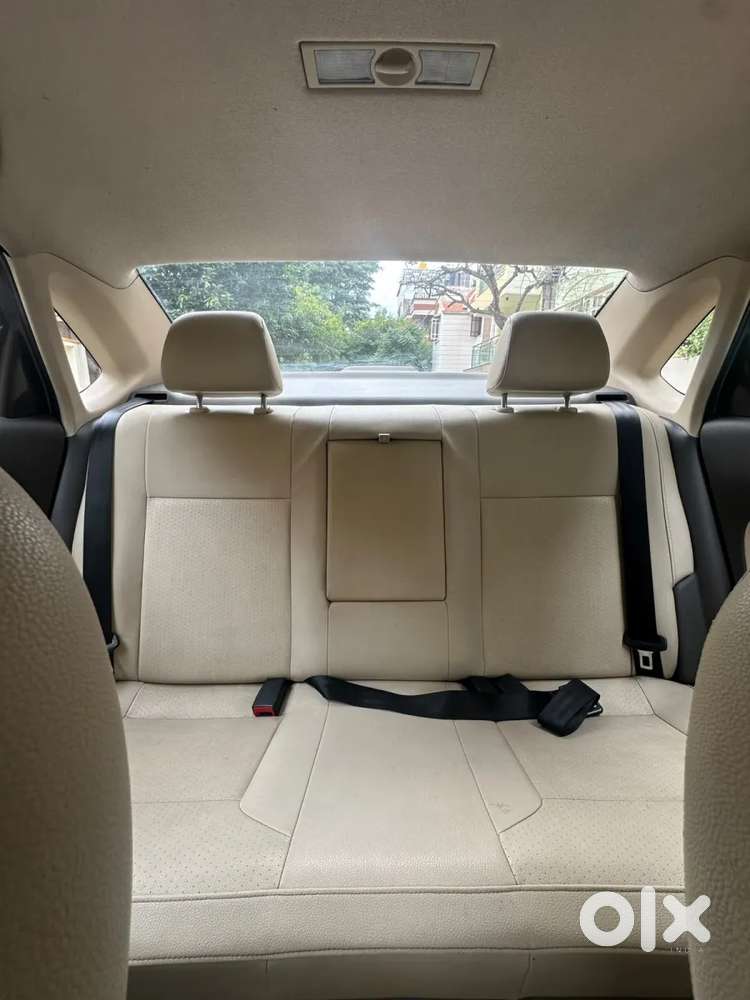 Volkswagen Vento Petrol Highline At, 2015, Petrol