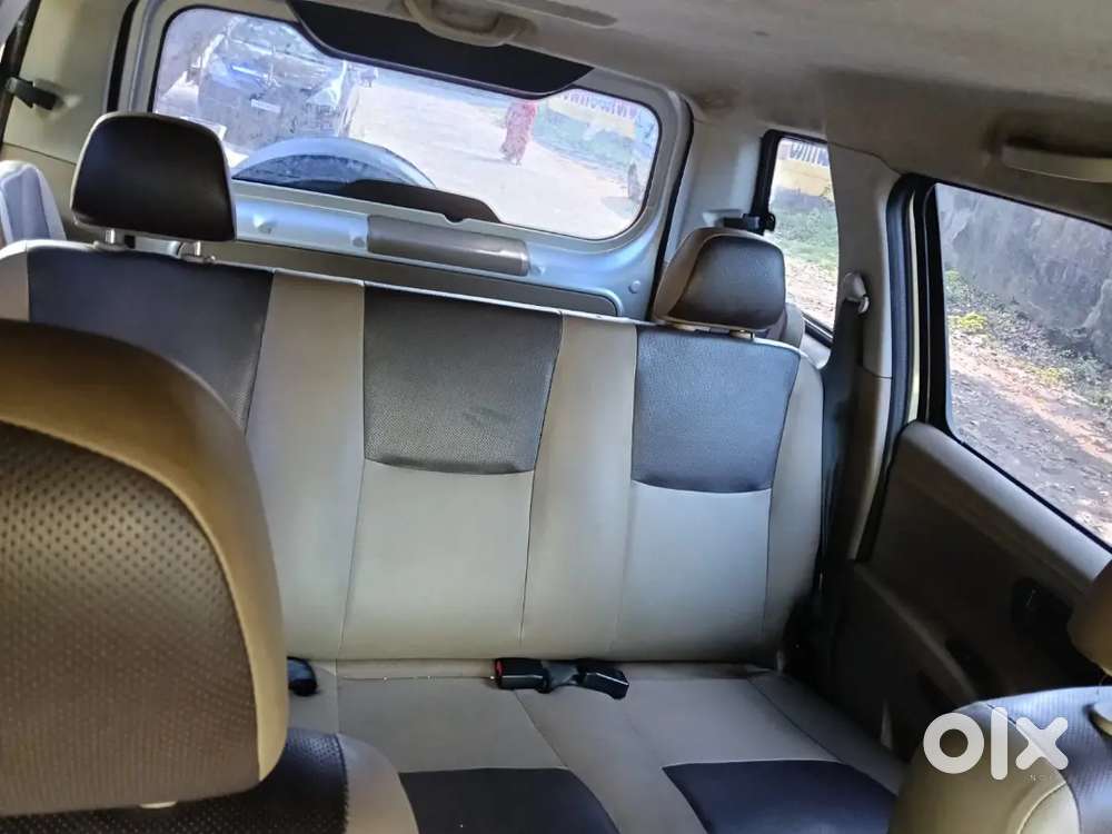 Mahindra Tuv 300 2016 Diesel Good Condition