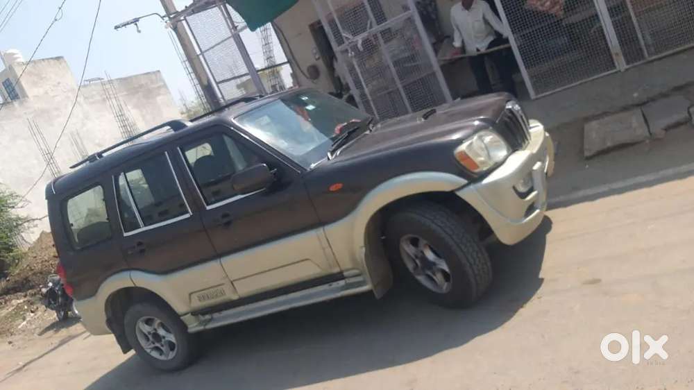 Mahindra Scorpio 2011 Diesel 200000 Km Driven