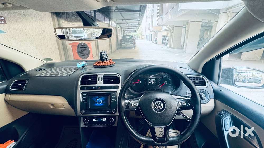 Volkswagen Polo Petrol 2016