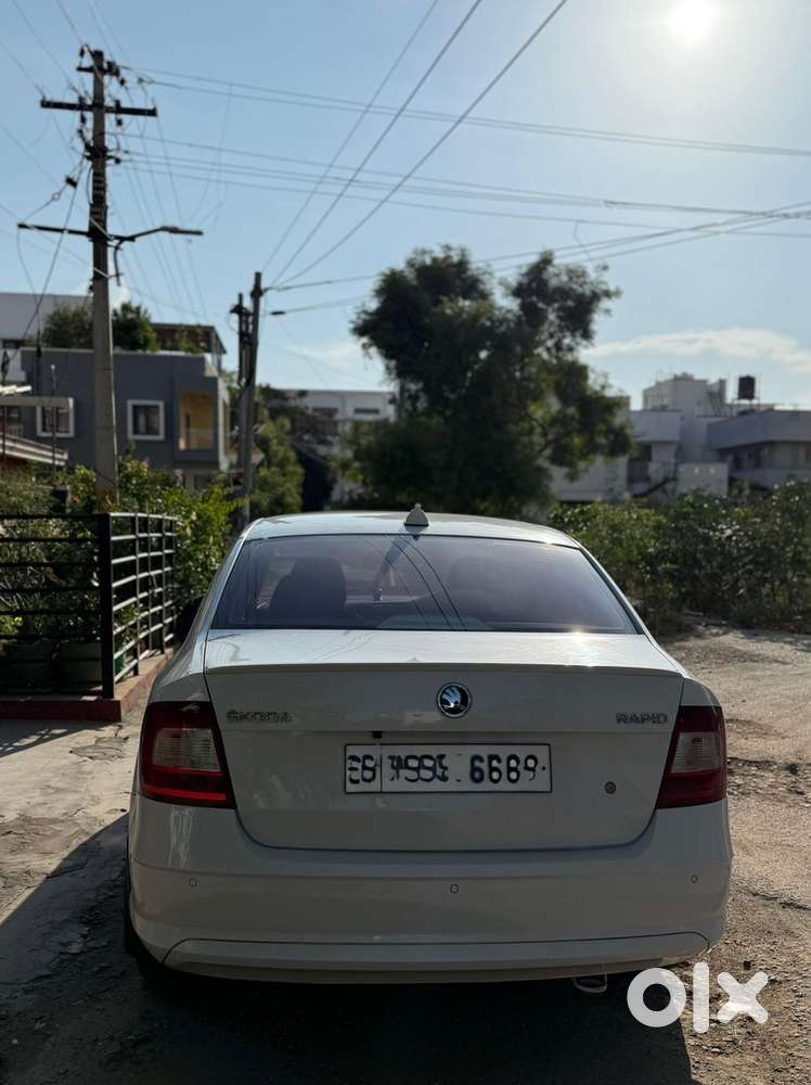 Skoda Rapid Auto 2019 Diesel 110000 Km Driven