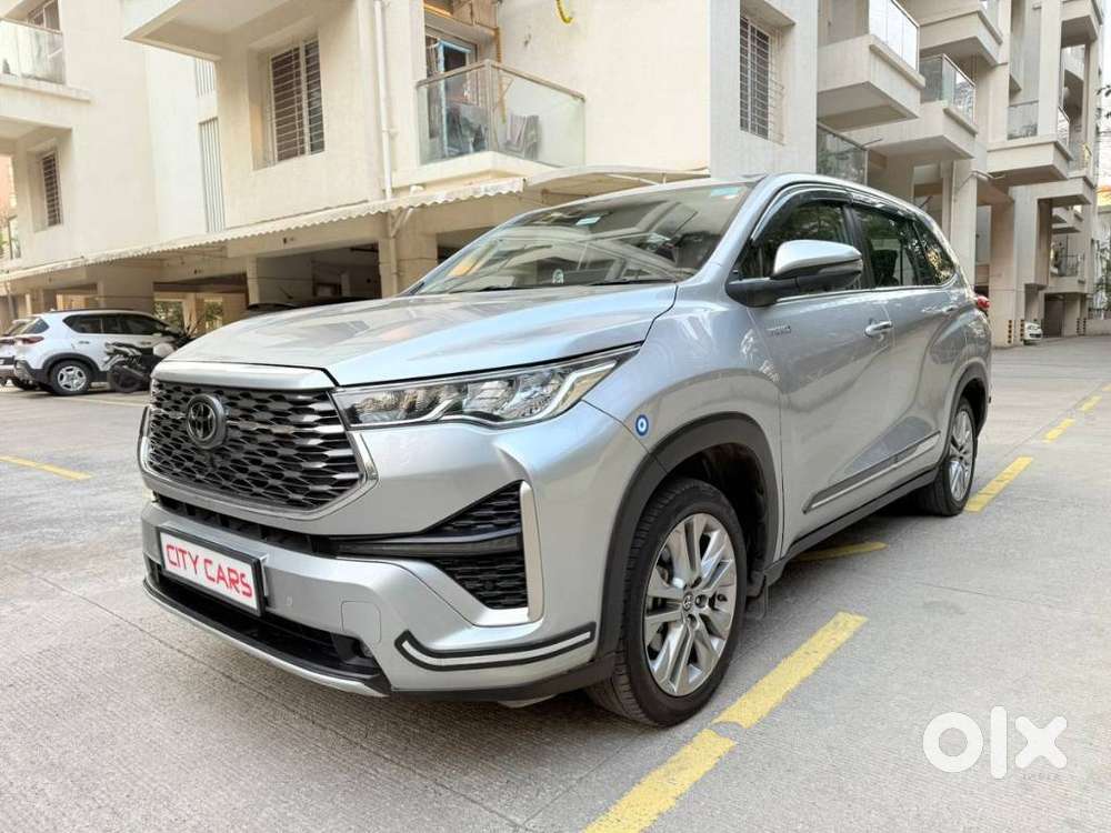 Toyota Innova Hycross 2.0 Zx (o) Hybrid 7 Str, 2024, Petrol