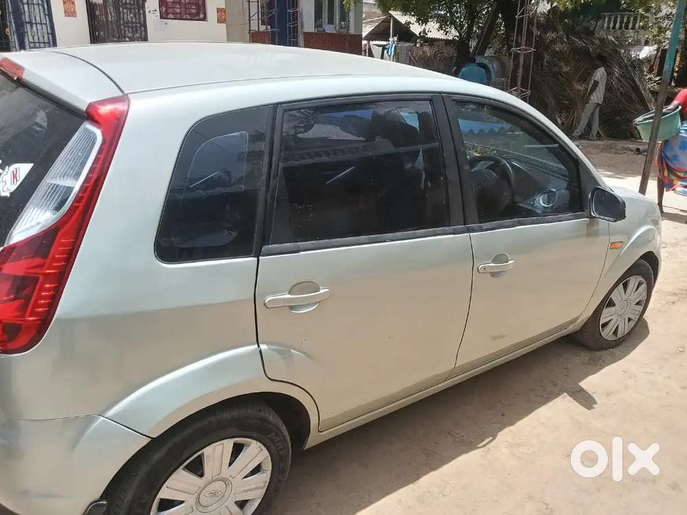 Ford Figo Titanium 2010