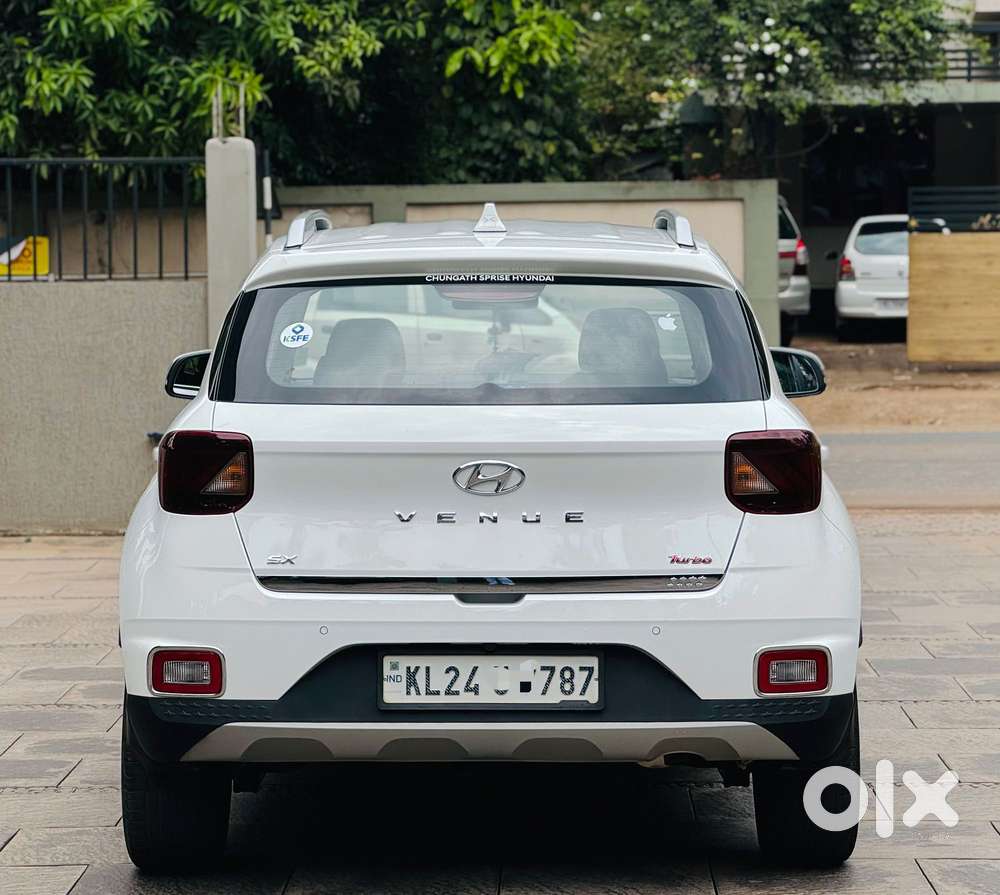 Hyundai Venue 1.0 Sx Turbo Imt Dual Tone Sport, 2021, Petrol