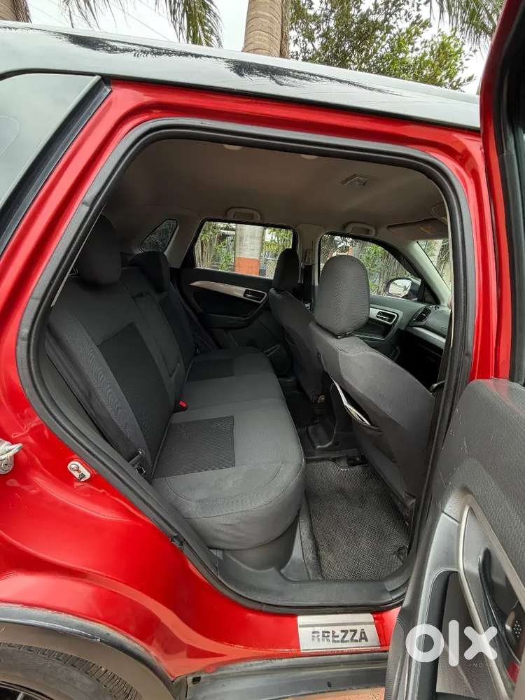 Maruti Suzuki Brezza 2016