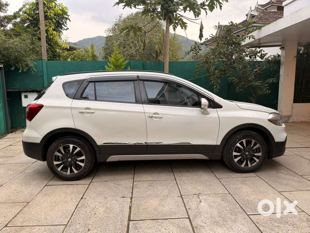 Maruti Suzuki S Cross Petrol Well Maintained
