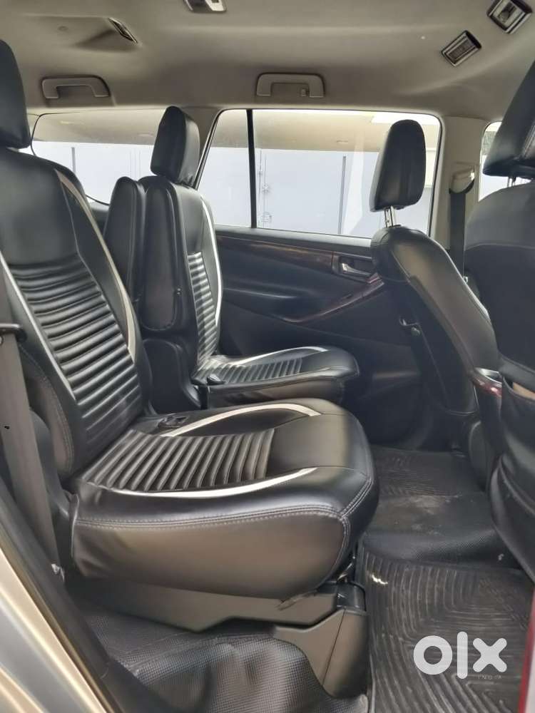 Toyota Innova Crysta 2.4 G Mt, 2016, Diesel