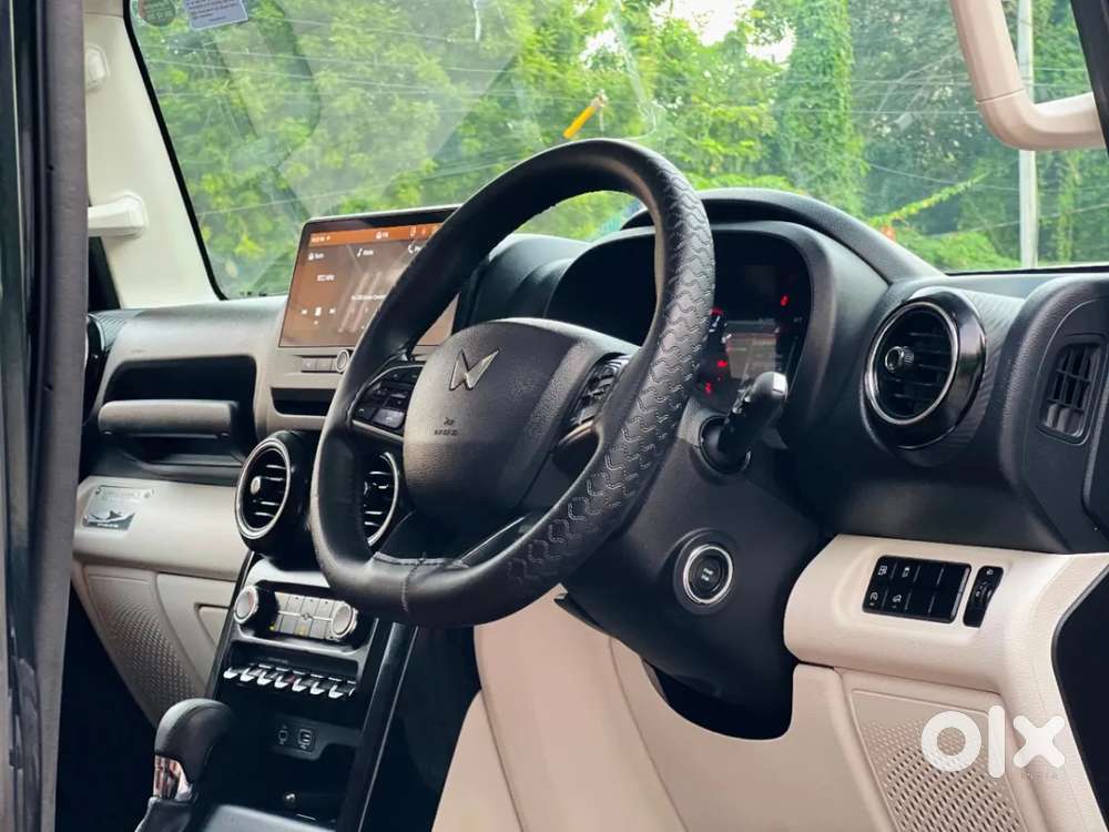 Mahindra Thar Roxx, 2025, Petrol