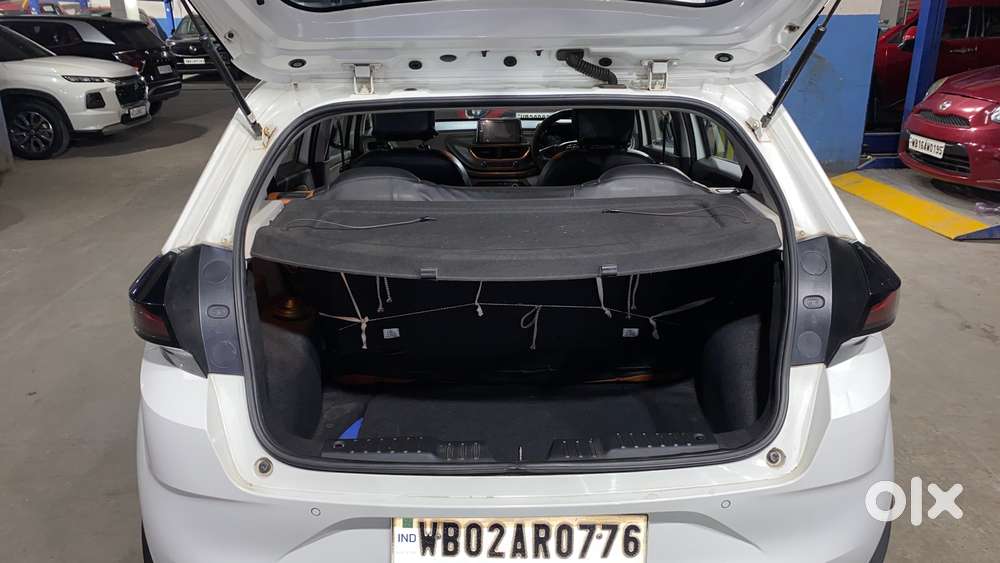 Tata Altroz 1.2 Xt, 2021, Petrol