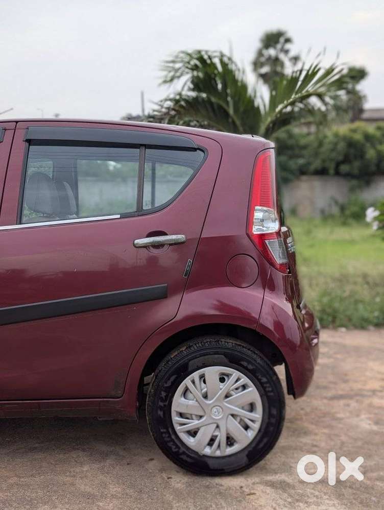 Maruti Suzuki Ritz Lxi, 2010, Petrol