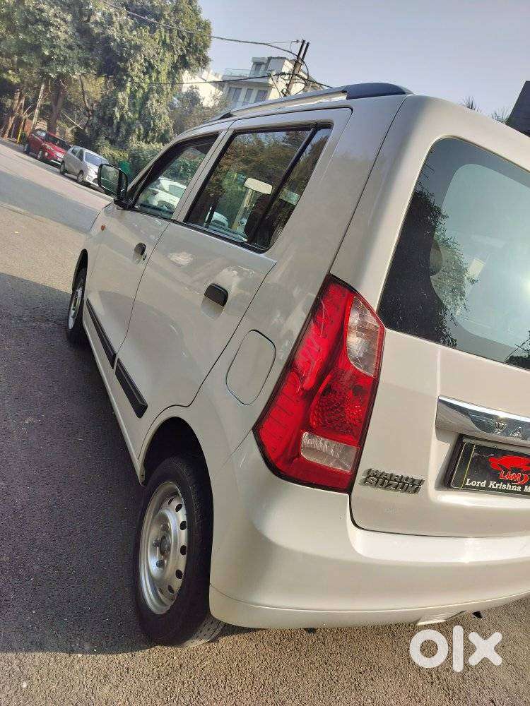 Maruti Suzuki Wagon R Lxi Optional, 2017, Petrol