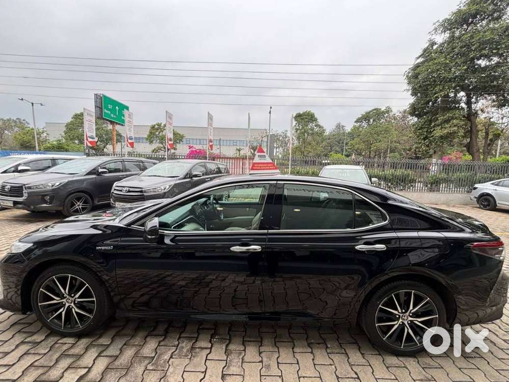 Toyota Camry 2.5 Hybrid, 2024