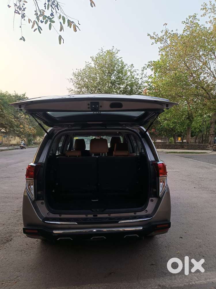 Toyota Innova Crysta 2.4 G Mt 7 Str, 2019, Diesel