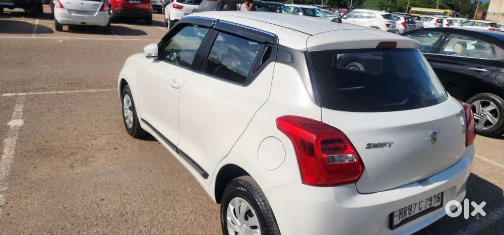 Maruti Suzuki Swift Vxi With Abs, 2018, Petrol