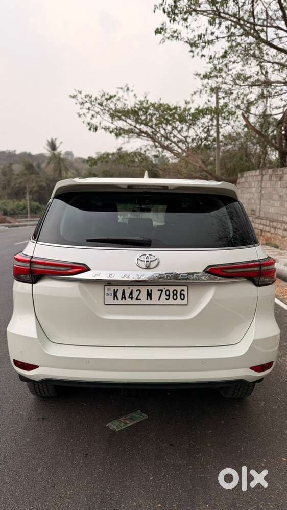 Toyota Fortuner 2022 At 2wd Petrol  29k Km  Genuine Suv