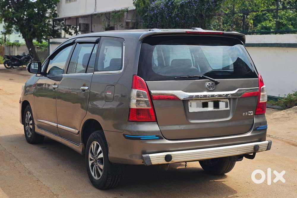 Toyota Innova 2.0 Vx 8 Seater Bs Iv, 2015, Diesel