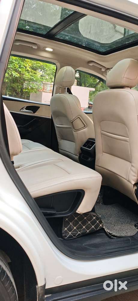 Mahindra Xuv700 2.2 Ax 7 Diesel At Str, 2024, Diesel