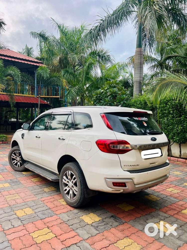 Ford Endeavour 2017 Diesel 155000 Km Driven