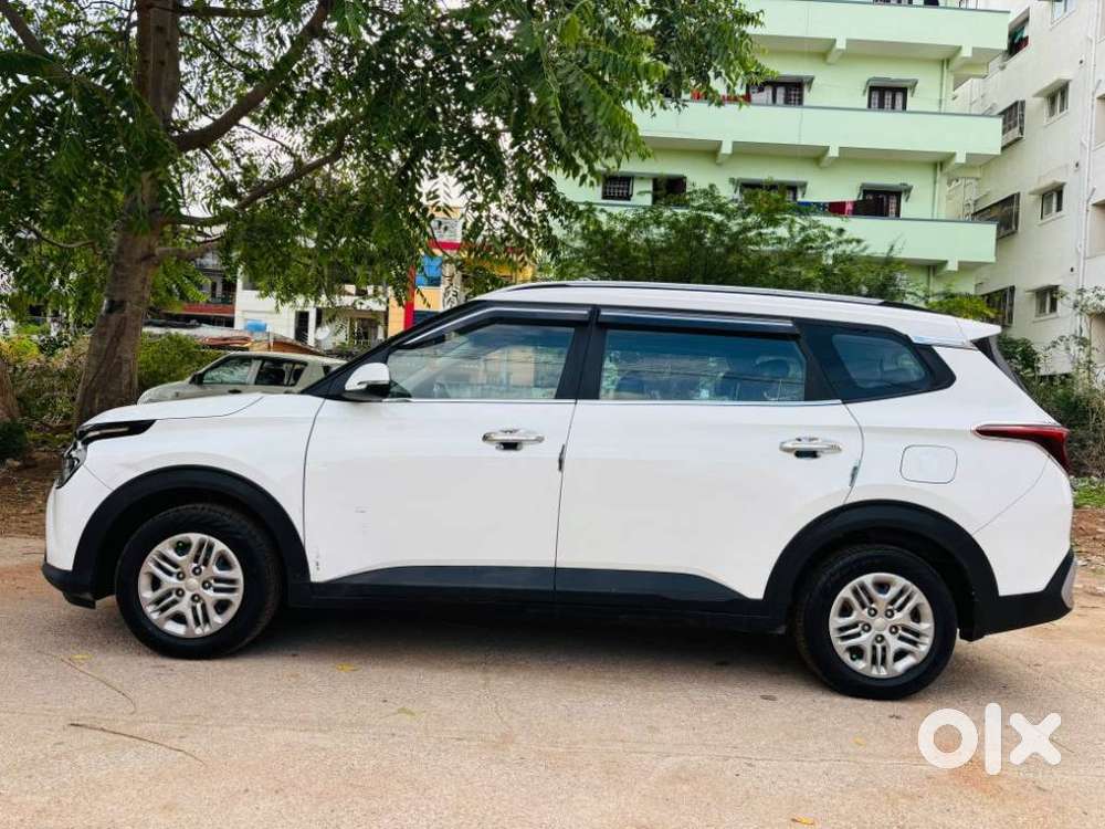 Kia Carens 1.5 Luxury Plus Turbo 7 Str, 2024, Petrol