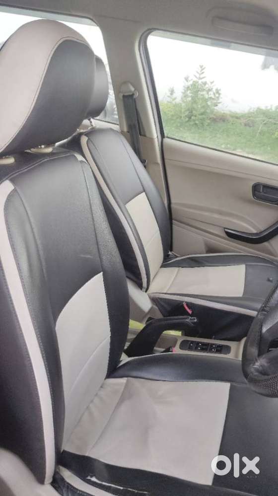 Mahindra Tuv 300 T6 Plus Amt, 2016, Diesel