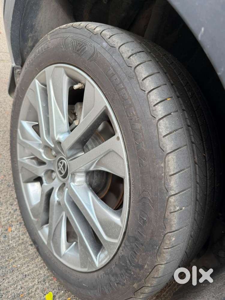 Innova Hycross Zx 7s 2023