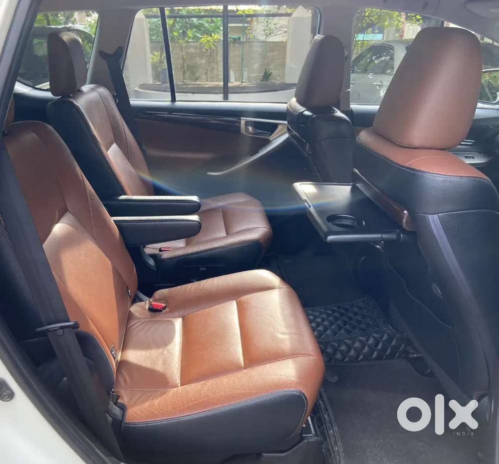 Toyota Innova Crysta Automatic 2.8 Zx Fully Company Serviced