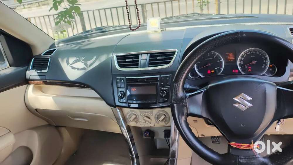 Maruti Suzuki Swift Dzire 2015 Diesel 75234 Km Driven