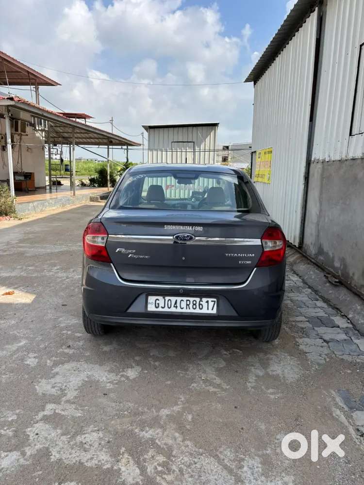 Car Ford Figo