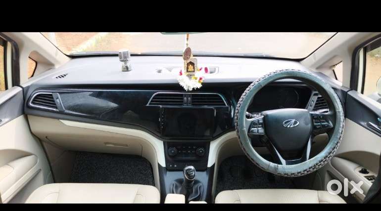 Mahindra Marazzo M8, 2018, Diesel