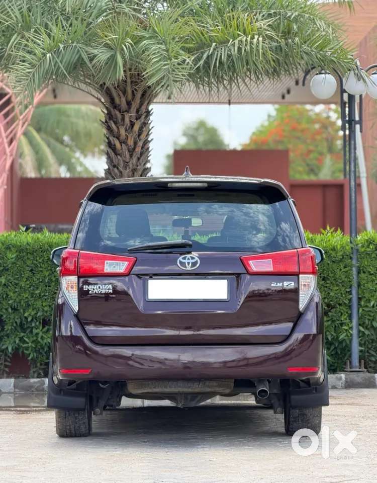 Toyota Innova Crysta 2.8 Zx At 7 Seater, 2019, Diesel
