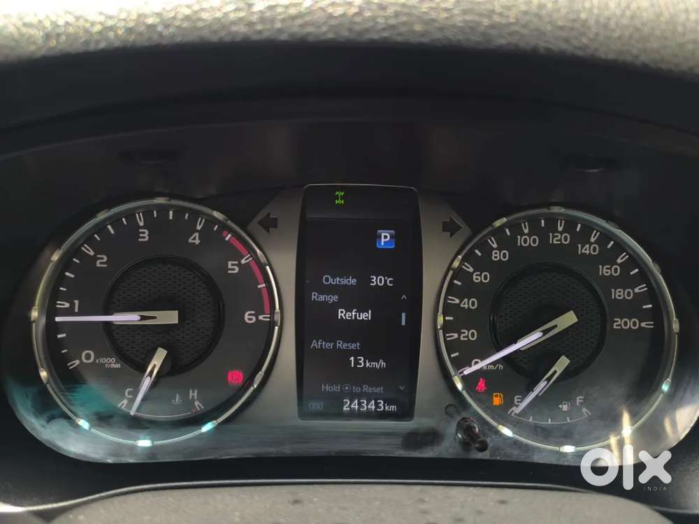 Toyota Hilux 2.8 High 4x4 Mt, 2023, Diesel