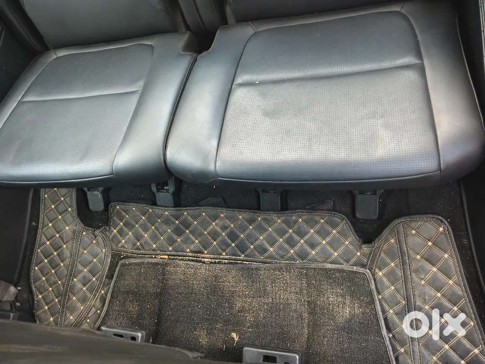 Kia Carens 2025 Petrol Well Maintained