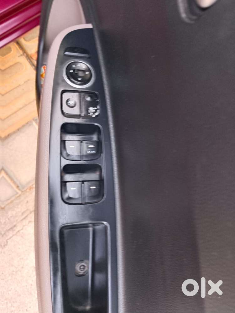 Hyundai Grand I10 Sportz(o) 1.2 Mt, 2015, Petrol
