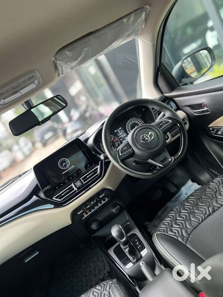 Toyota Glanza 1.2 V, 2025, Petrol