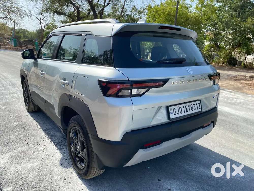 Maruti Brezza 1.5 Zxi At Smart Hybrid 2025