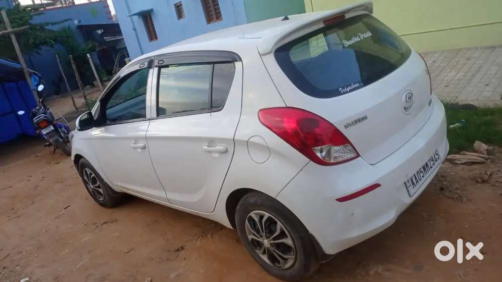 Hyundai I20 2010-2012 Car