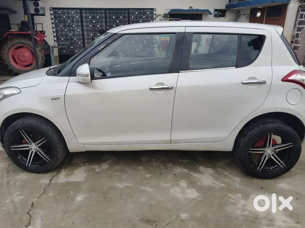 Maruti Suzuki Swift Vvt Zxi 2015 Petrol Car