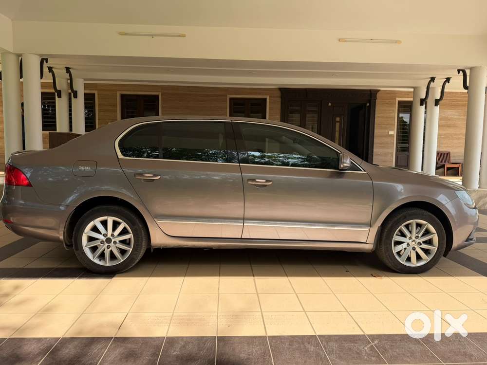 Skoda Superb Lk 2.0 Tdi At, 2014, Diesel