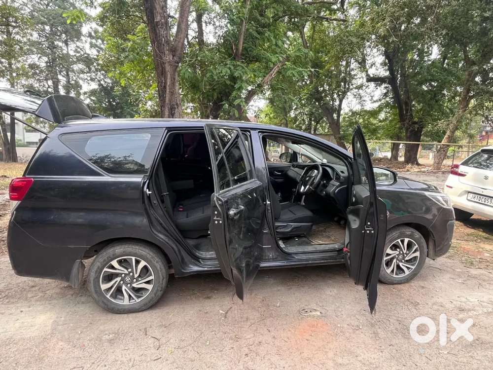 Toyota Innova Crysta 2021 Diesel 47000 Km Driven