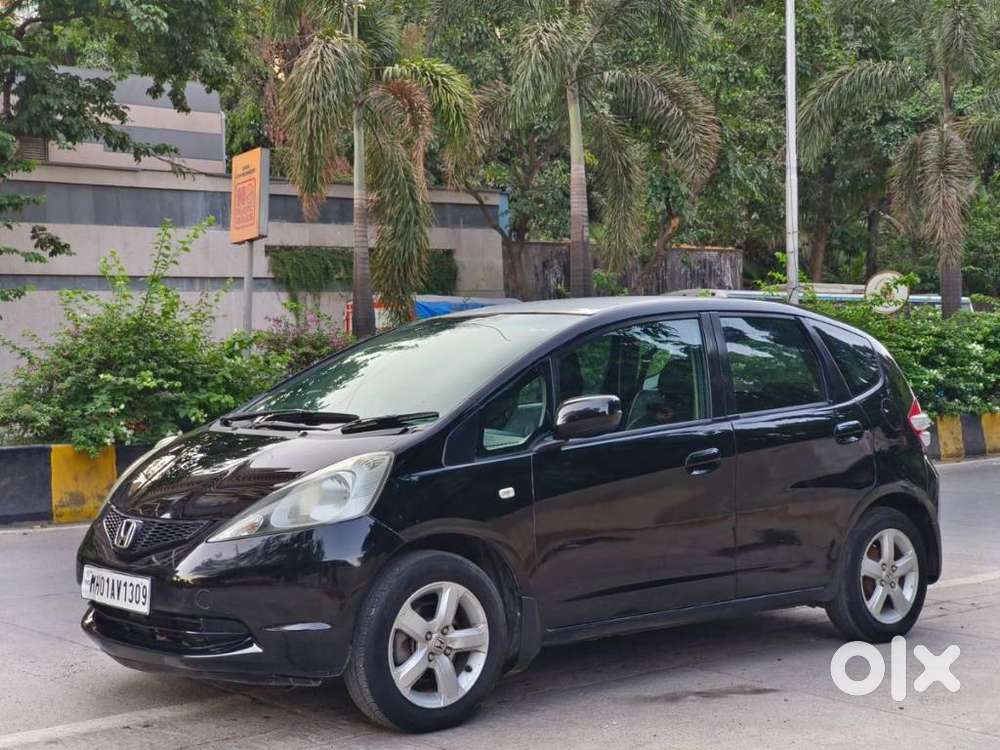 Honda Jazz V Mt Privilege, 2010, Petrol