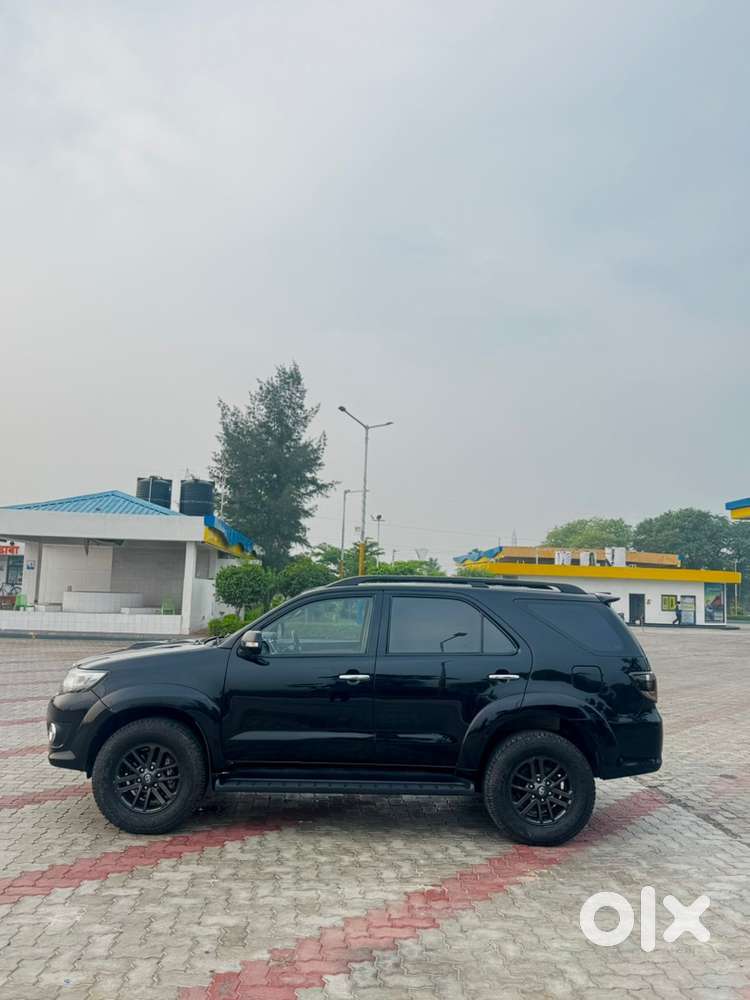 2015 Toyota Fortuner 4x2 Manual