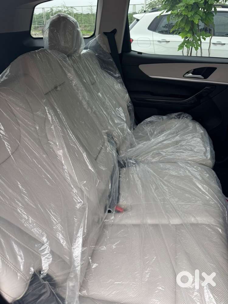 Mahindra Xuv700 Ax7 L Diesel Manual 2025 October