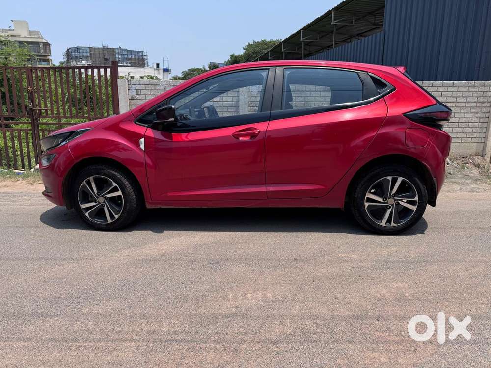 Tata Altroz 1.2 Xza Petrol Dct, 2022, Petrol