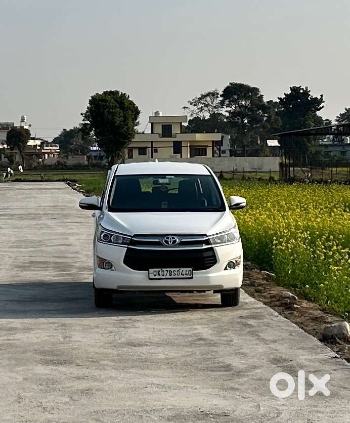 Toyota Innova Crysta 2016