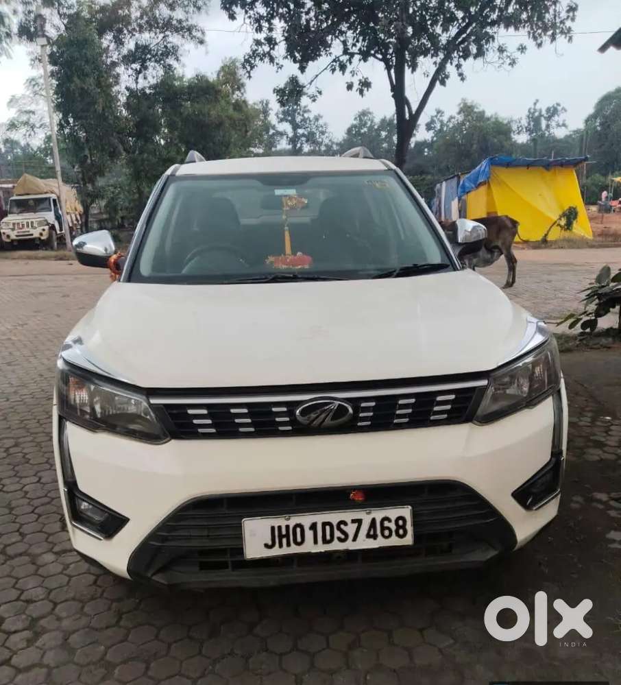 Mahindra XUV400 EC 2019 - Photo 1