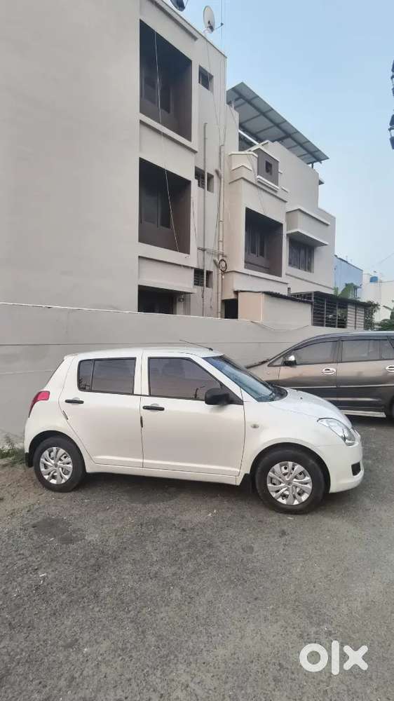 Maruti Suzuki Swift 2008 Lxi Petrol Car