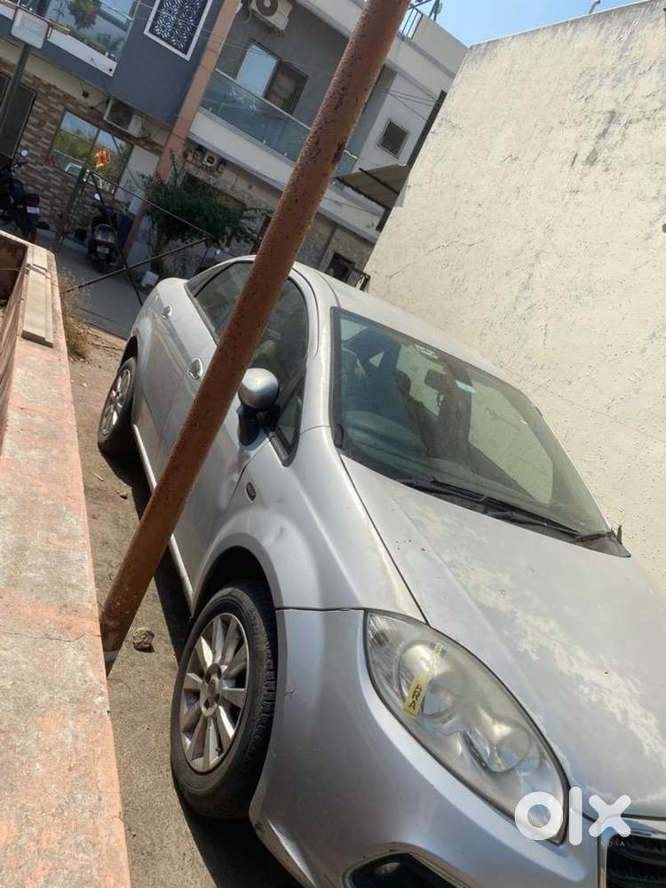 Fiat Linea 2015 Petrol 100000 Km Driven Well Maintaine Car